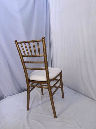 Sillas Tiffany Doradas (300 unidades)