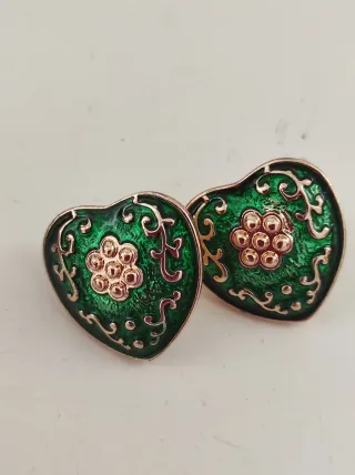 Orecchini Cuore Verde Dettagli Oro