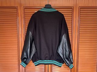 Chaqueta universitaria