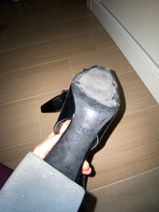 Zapatos Zara tacón negros charol
