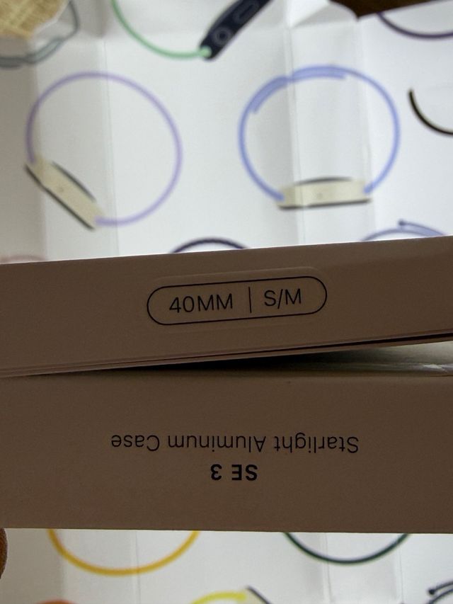 Apple Watch SE 3 40mm Starlight