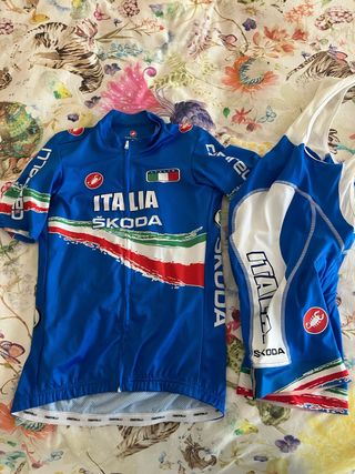 Conjunto Ciclismo Italia Castelli 2011