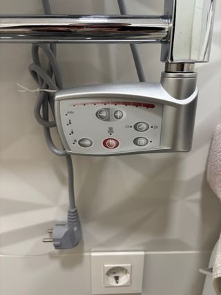 Toallero eléctrico acero inoxidable