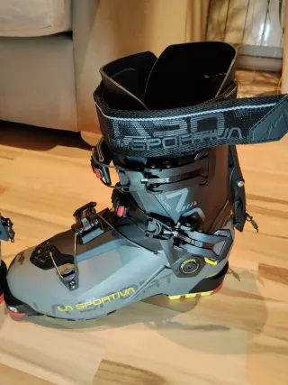 Botas esquí de travesía.La Sportiva Vanguard 26,5