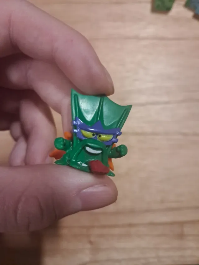 Figuras Burger King Super Zinger