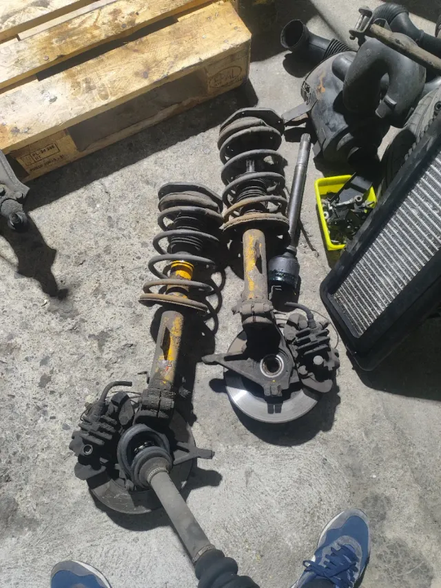 Amortiguadores Koni Peugeot 306