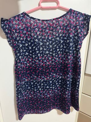 Camiseta Springfield floral azul y rosa talla M