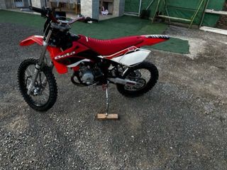 Beta Trueba 25 Aniversario Roja