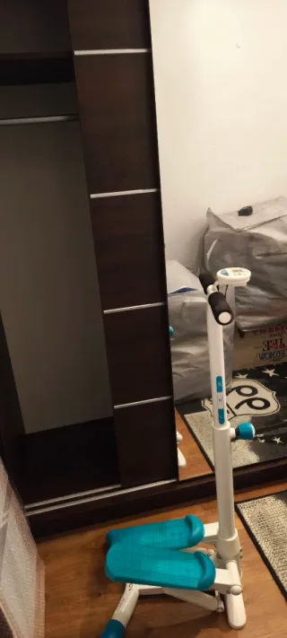 Armario puertas correderas, incluyo aparato gym