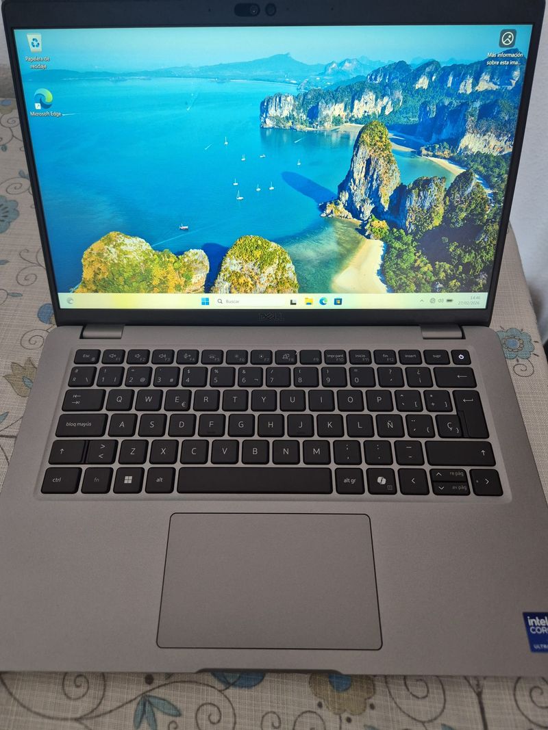 Dell Latitude 5450 i5 13th Gen 16GB RAM 512GB SSD!