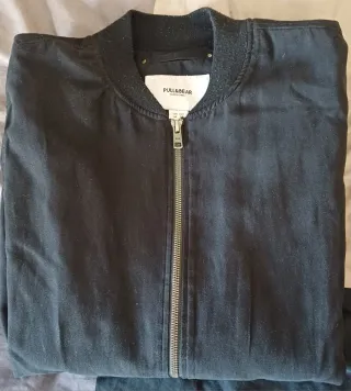 Chaqueta Bomber Pull&Bear Negra