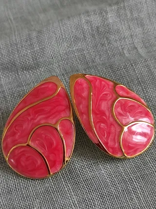 Orecchini a goccia smalto oro e arancio rosato