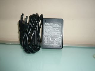 Caricabatterie Nikon MH-62