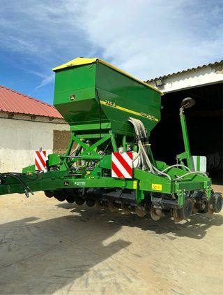 Sembradora John Deere 750A