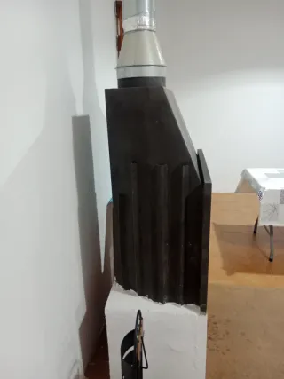 Chimenea de leña metálica