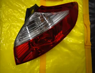 3 Pilotos Traseros Renault Megane 3.