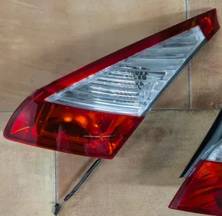 3 Pilotos Traseros Renault Megane 3.