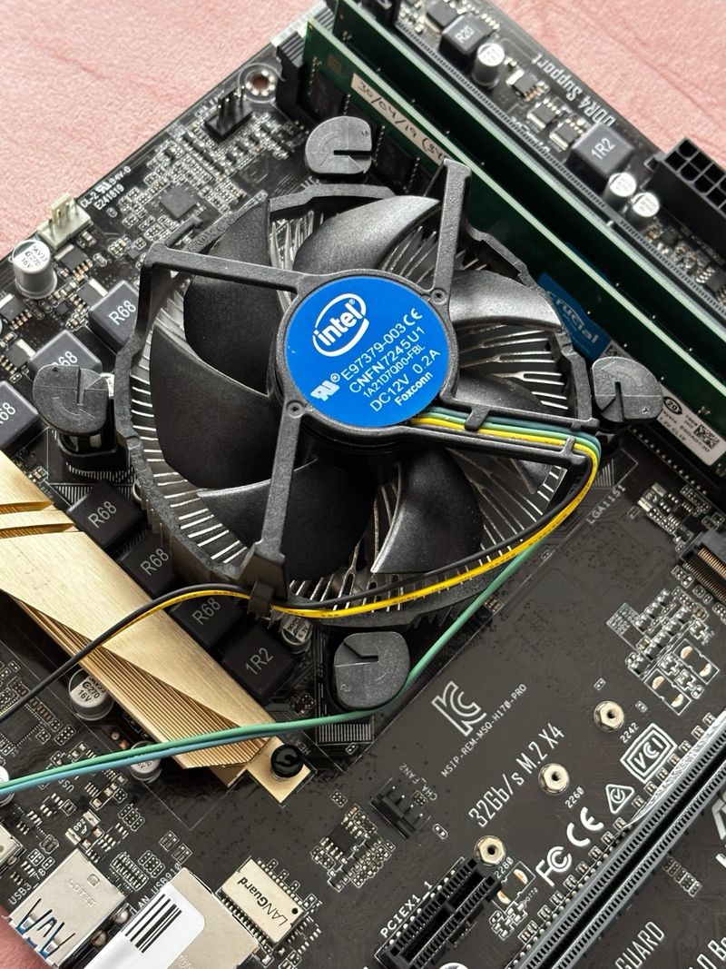 Pack CPU i7 7700 + GTX 1060 3GB + 8GB RAM + PLACA afbeelding 2