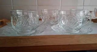 TAZAS CON PLATO VINTAGE CRISTAL MOLDADO