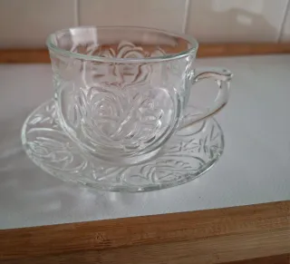 TAZAS CON PLATO VINTAGE CRISTAL MOLDADO