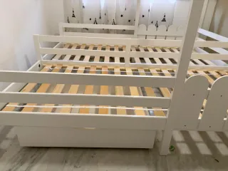 Cama Casita Gemelar Sin Usar ,con colchones y almo