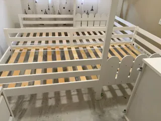 Cama Casita Gemelar Sin Usar ,con colchones y almo