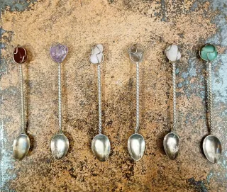 Cucharillas Vintage con Piedras Naturales
