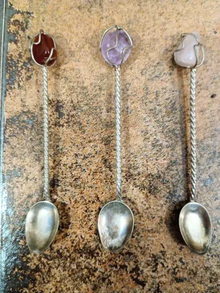 Cucharillas Vintage con Piedras Naturales