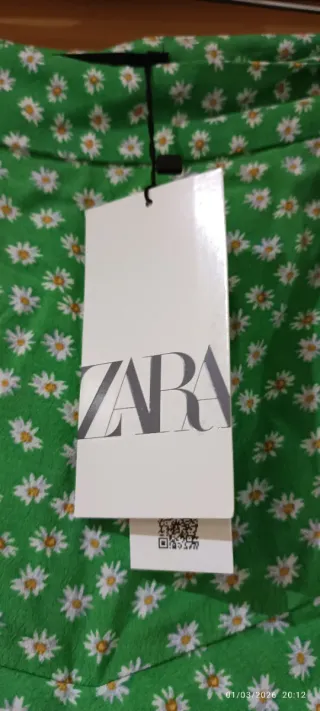 Falda pantalón mini Zara floral verde Talla L