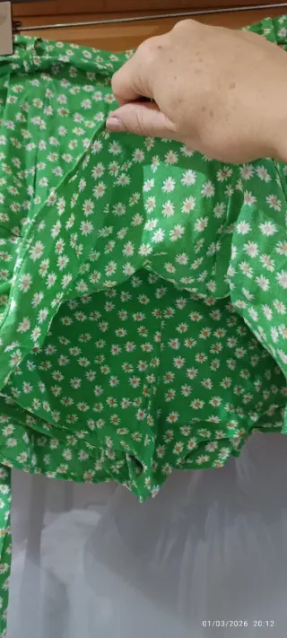 Falda pantalón mini Zara floral verde Talla L