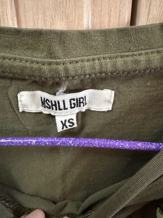 Camiseta corta verde oversize de manga corta