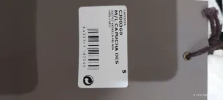 Camiseta con capucha New Caro