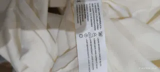 Camiseta con capucha New Caro