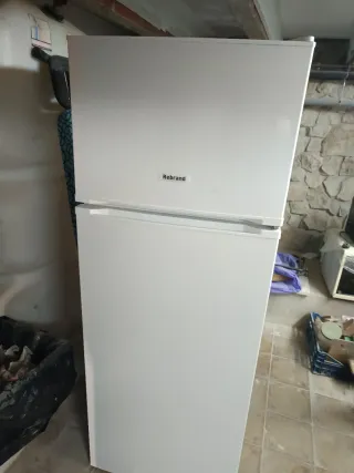 Nevera blanca Rebrand