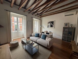 Piso en alquiler en Universidad - Malasaña en Madrid