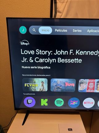 Televisor TCL50 con factura incluida si hace falta
