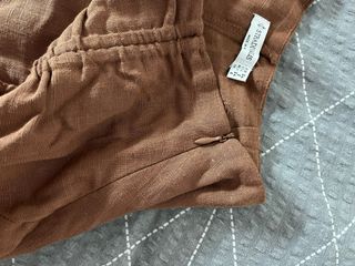 Falda corta marrón Stradivarius Talla S