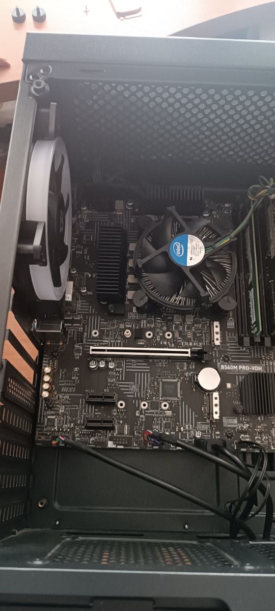 Pc Intel i5 16gb RAM afbeelding 3