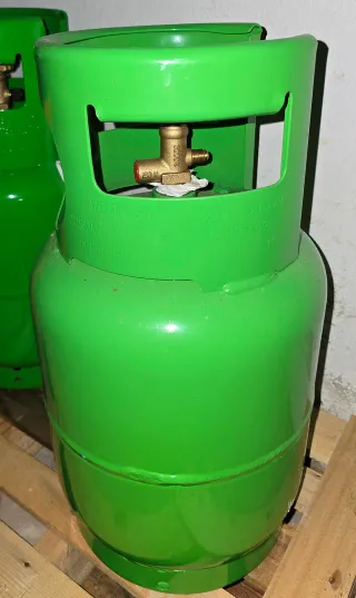 Botella vacía G. Freon Dispongo de unas 8