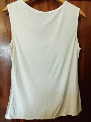 Top blanco sin mangas estampado