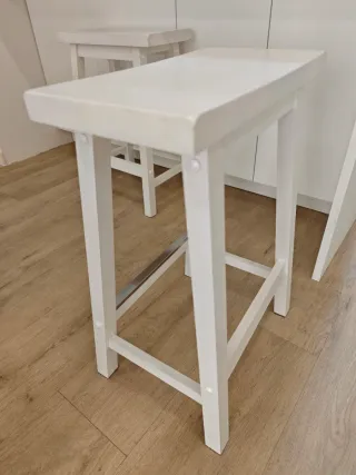 2 x Taburete bajo madera blanco