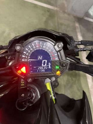 Kawasaki Z900 Negra y Verde