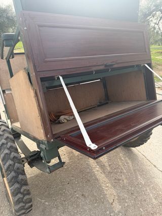 Carro de caballos con asientos