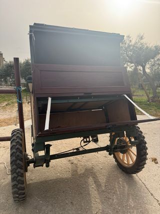 Carro de caballos con asientos