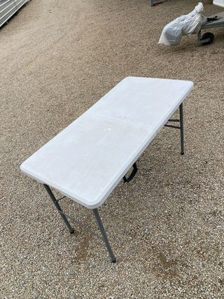 Mesa plegable rectangular