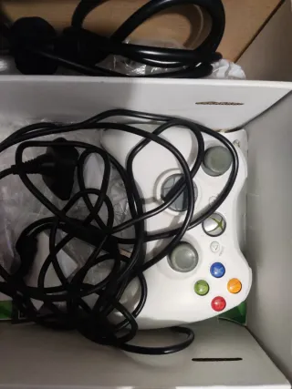 Xbox 360 en su embalaje original