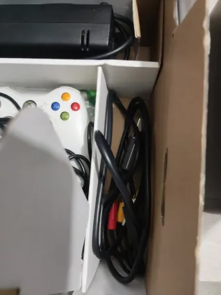 Xbox 360 en su embalaje original