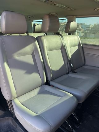 Volkswagen Caravelle 2014