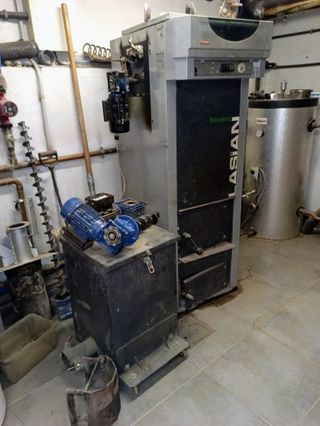 Caldera Lasian Bioselect Plus35 con mecanismo silo