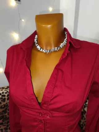 Camisa roja elegante talla S